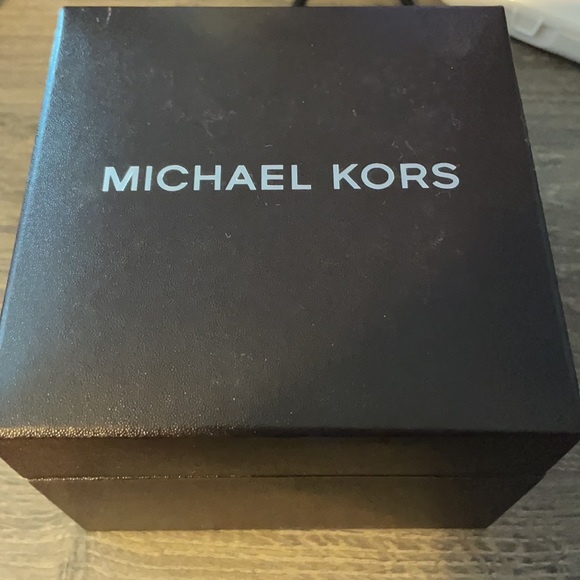 Michael Kors watch stop hunger MK8314 - Picture 5 of 8